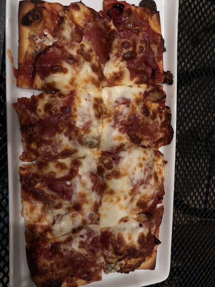 Sonny's Pizza Bistro 6594 NW 6th Dr, Des Moines