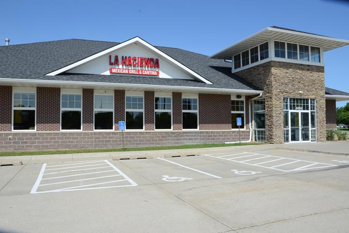 La Hacienda Mexican Restaurant 6050 SE 14th St, Des Moines