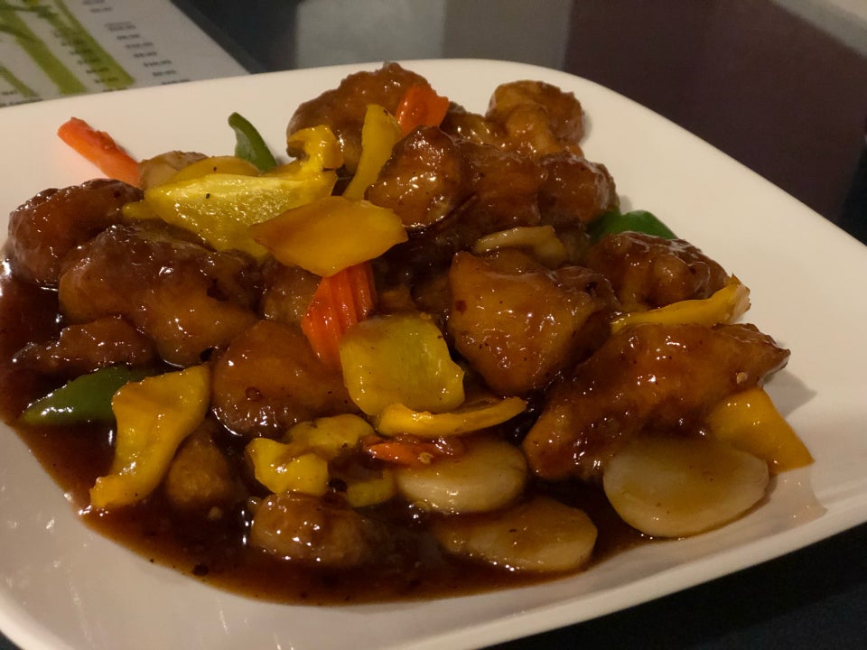 Aroy-Dee Restaurant 2128 Indianola Ave, Des Moines
