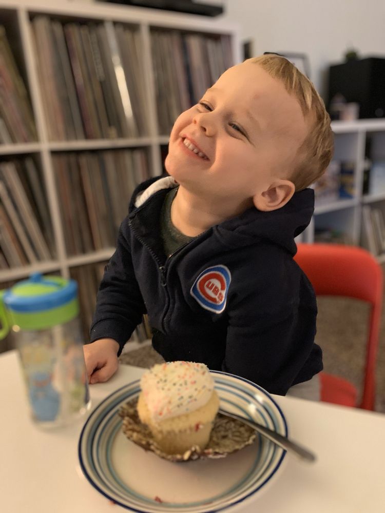 Crème Cupcake + Dessert 543 28th St, Des Moines