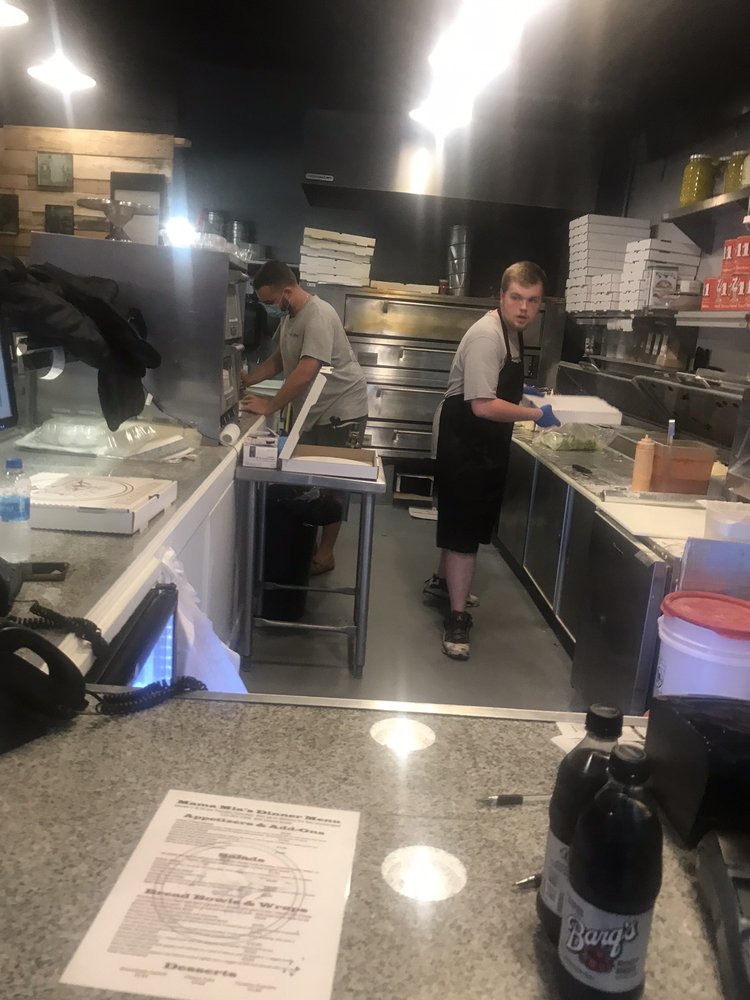 Mama Mia's Pizza 604 Locust St, Des Moines