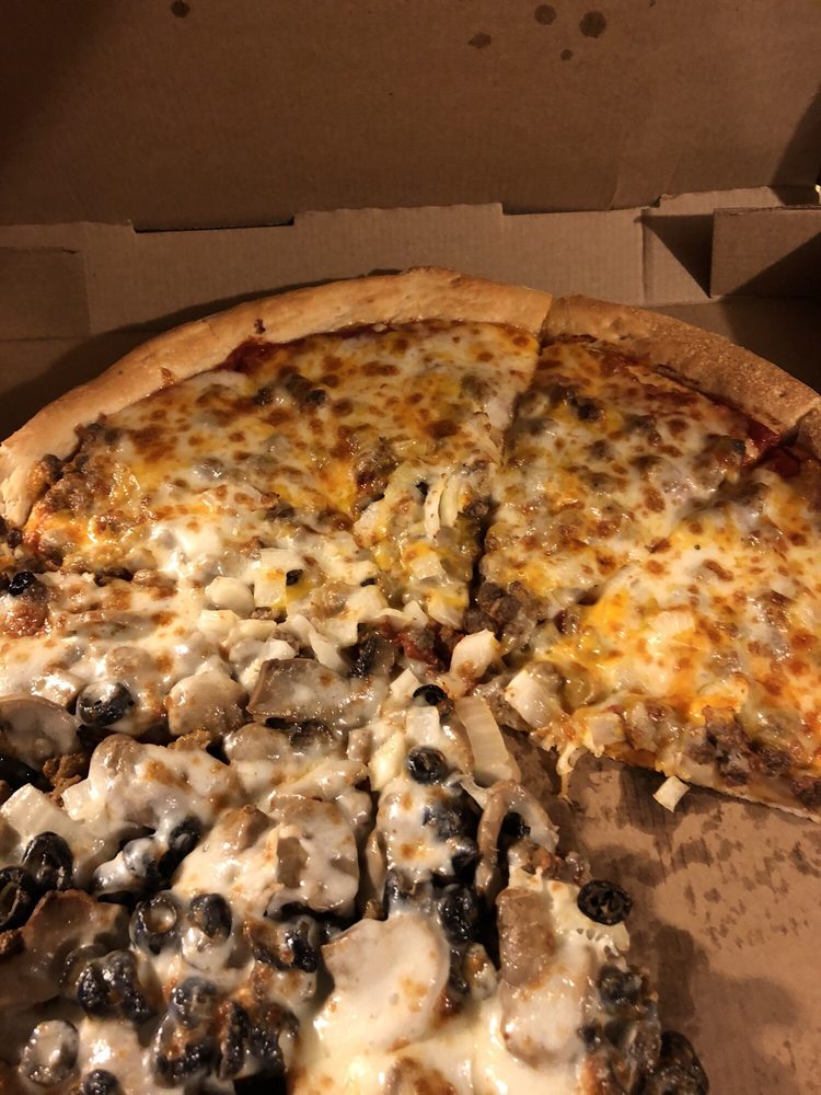 Godfather's Pizza 4119 University Ave, Des Moines