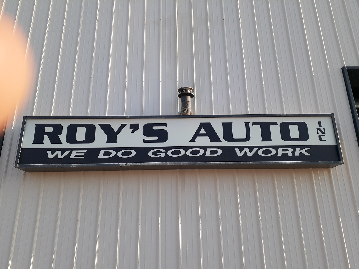 Roy's Auto