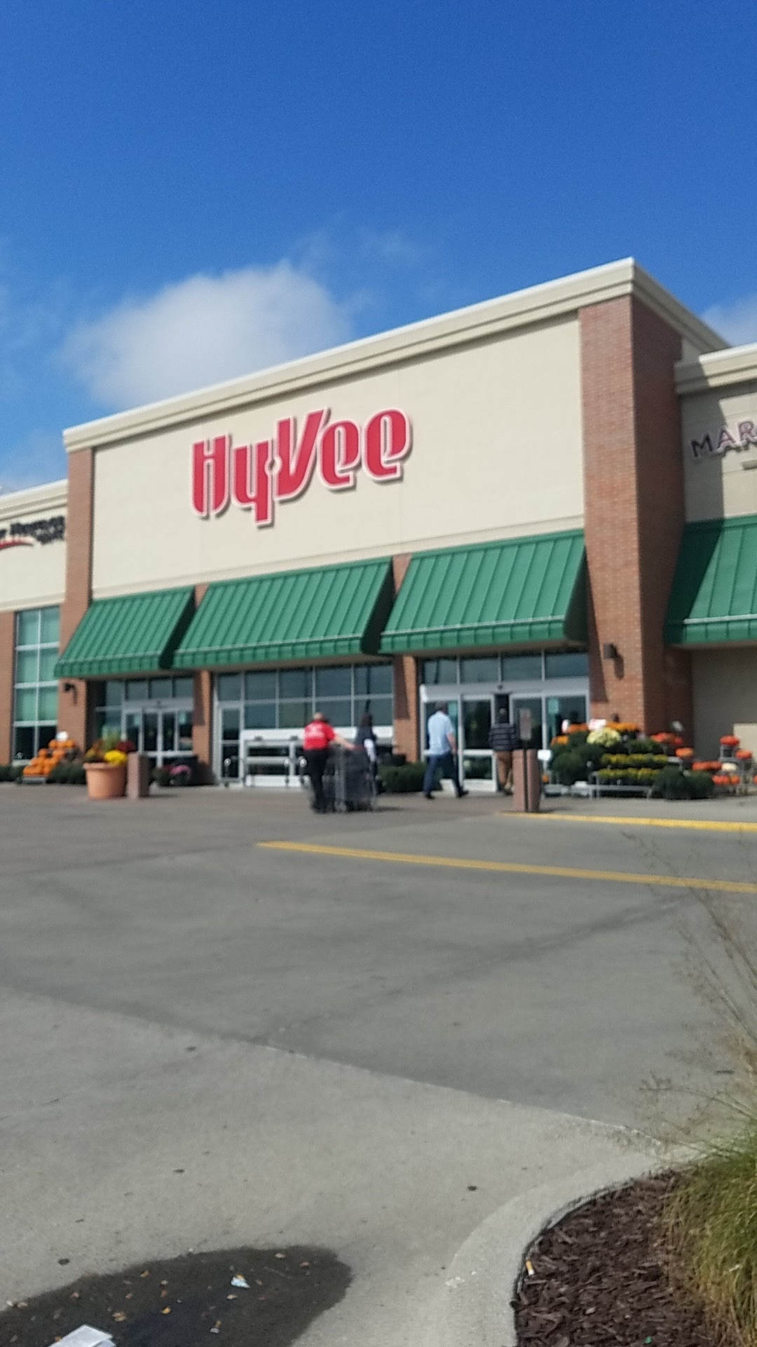 HY-VEE GROCERY STORE - 8701 Douglas Ave, Urbandale IA - Hours ...