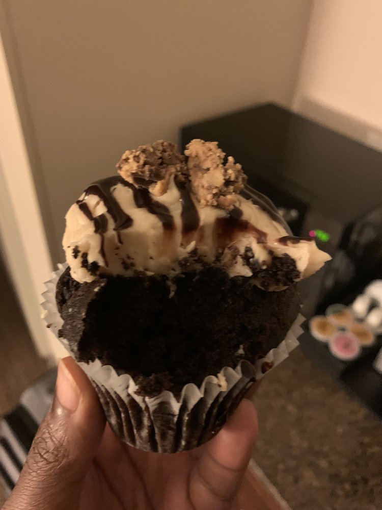 Smallcakes: Cupcakery, Creamery & Coffee Bar 9050 W Overland Rd STE 130, Boise