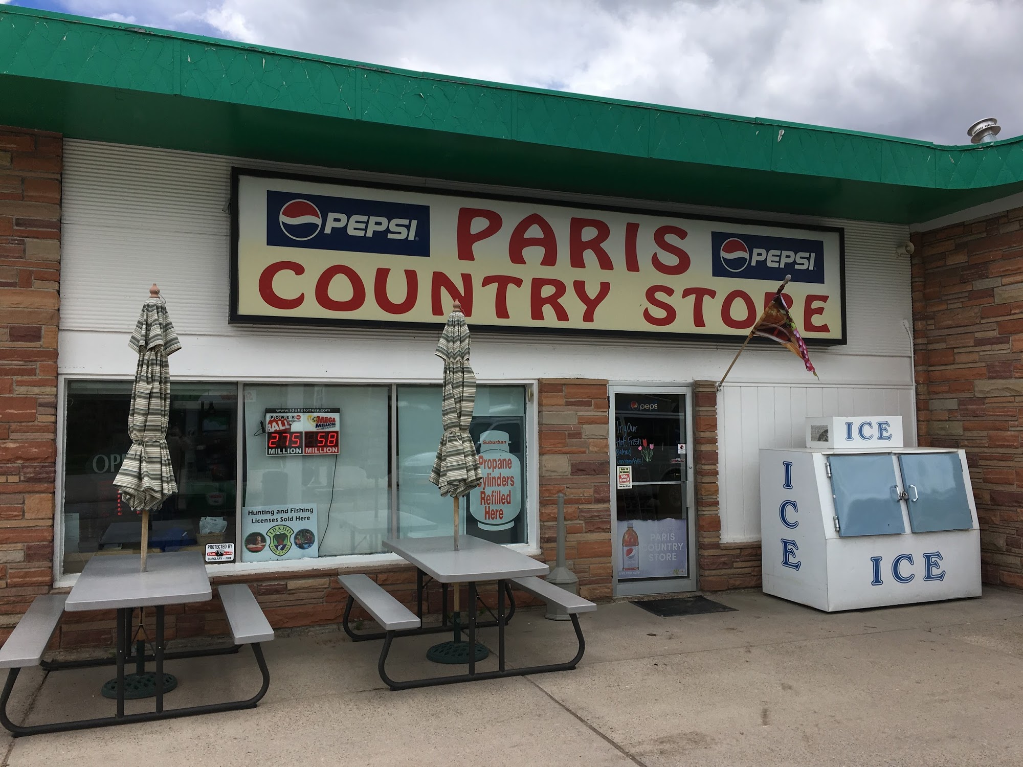 Paris Country Store