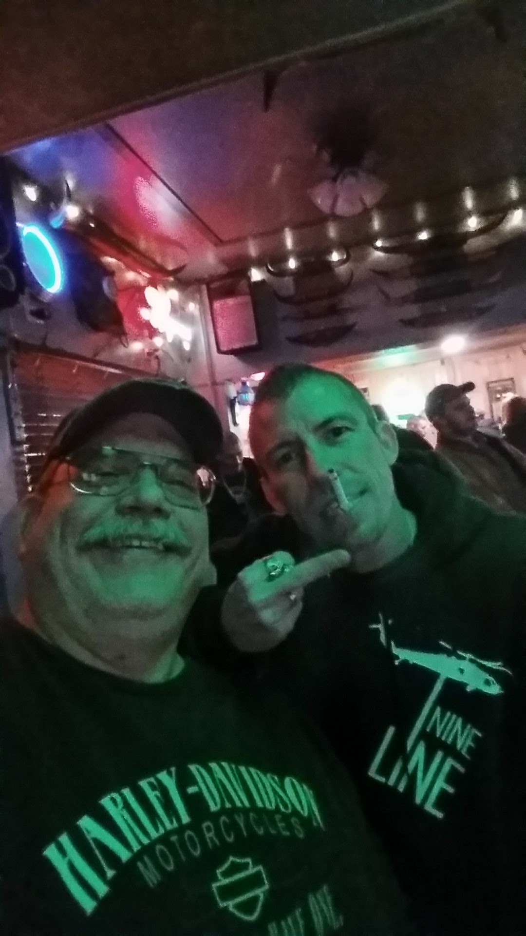 Brenda's Bar & Grill 2910 E Broadway, Alton