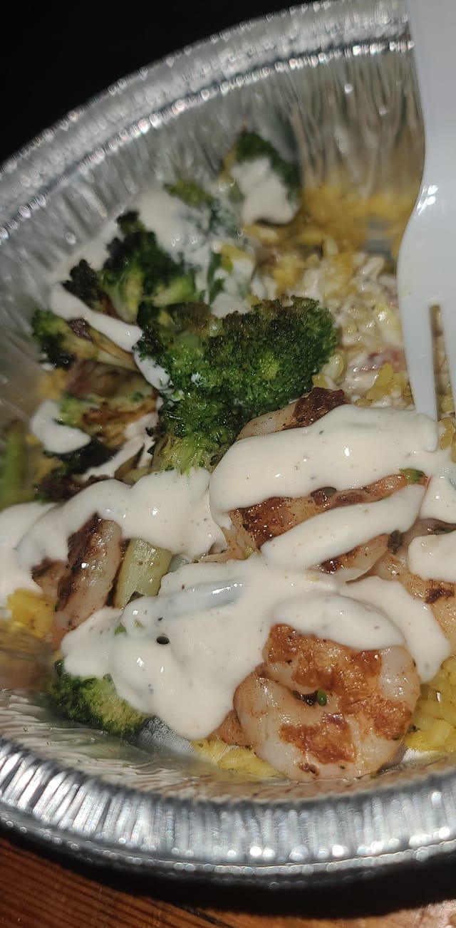 Chicago grill & market 2021 Central Ave, Alton