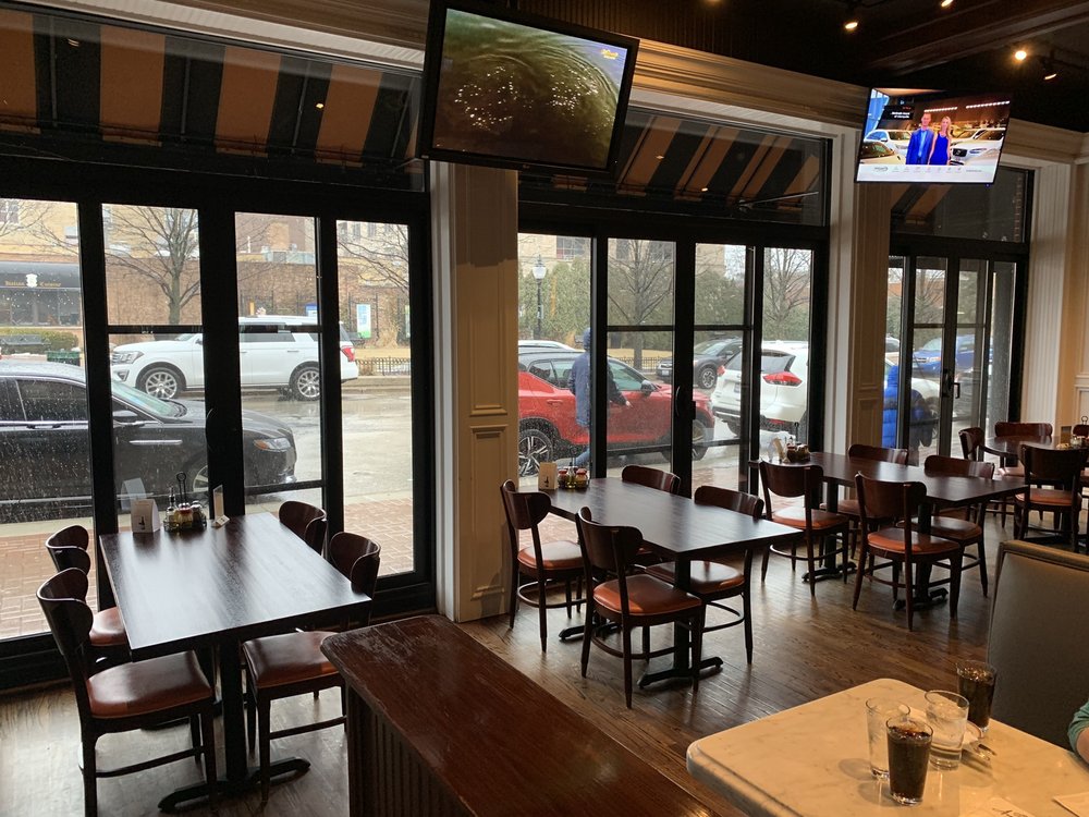 Armand's Pizzeria 101 W Campbell St, Arlington Heights