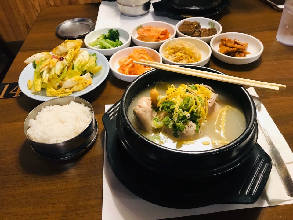 Golden Durebak | Korean Restaurant in Buffalo Grove, 시카고 한식당 맛집, 돼지갈비, 해물전골, 매운 갈비찜, 삼계탕 전문점 718 S Buffalo Grove Rd, Buffalo Grove