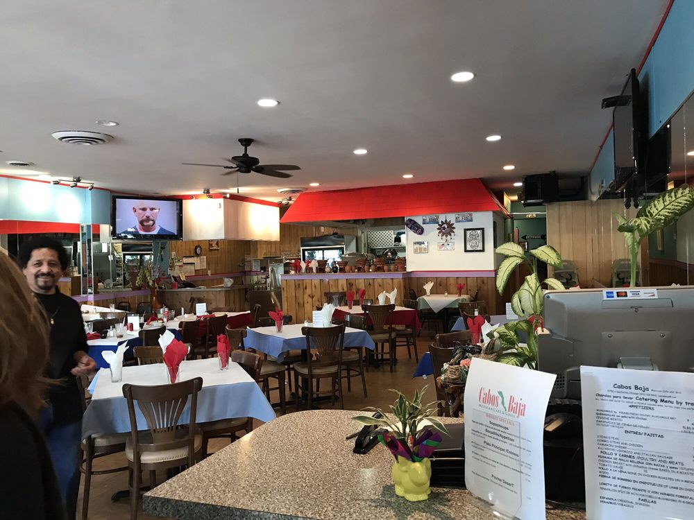 Cabos Baja Cafe & Mexican Grill 5750 N California Ave, Chicago