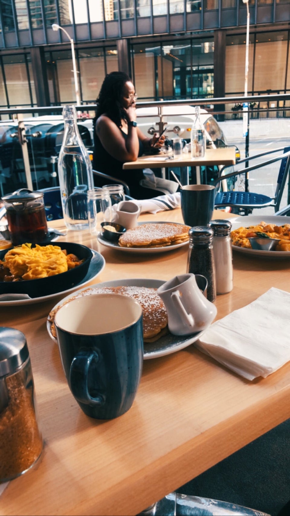 Yolk - Marina City 340 N State St, Chicago