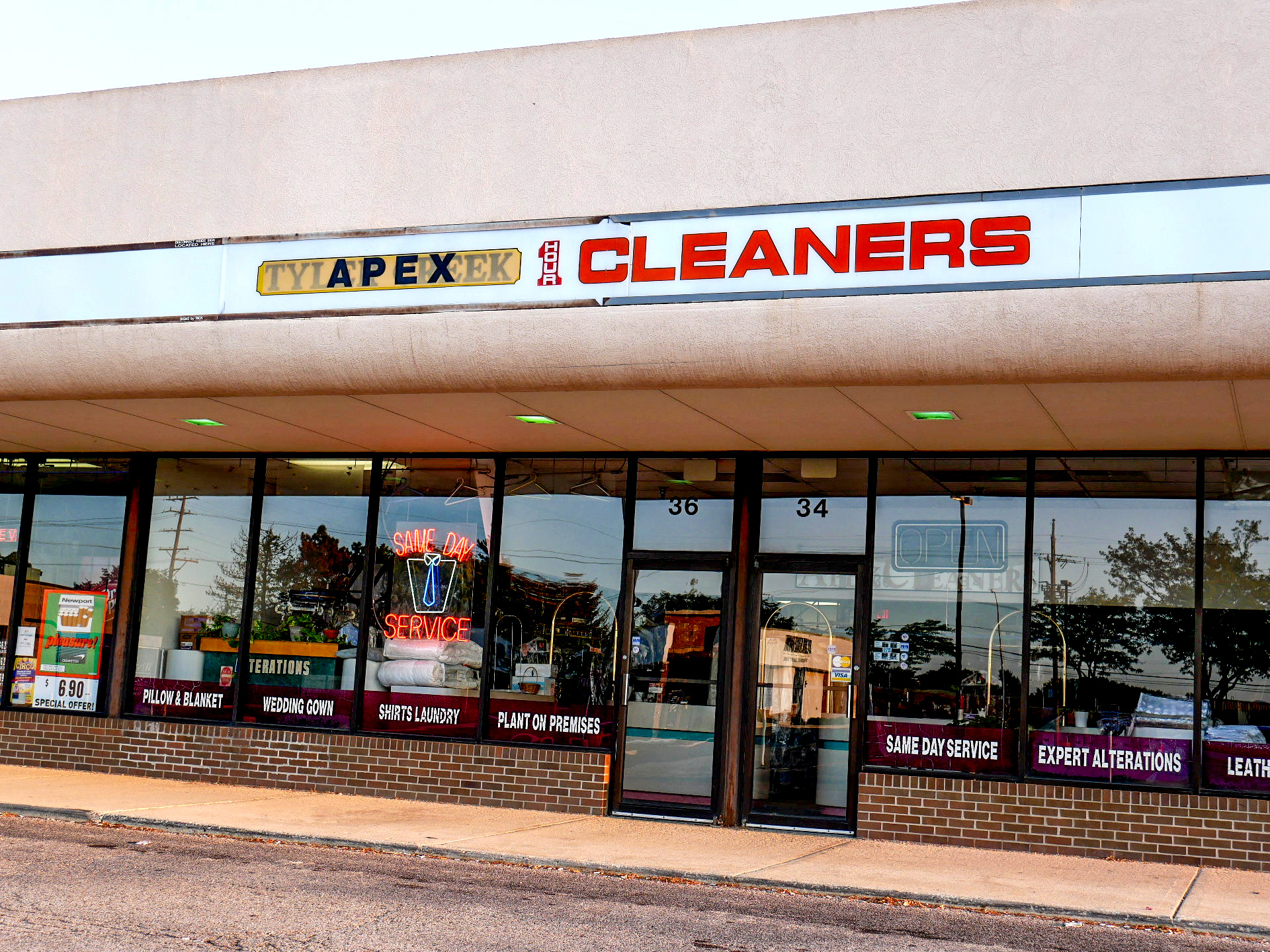 Apex Cleaners & Tailors