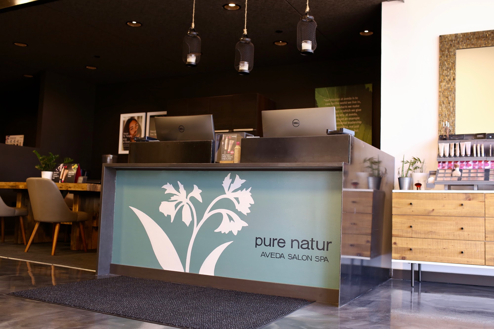 Pure Natur Salon & Spa