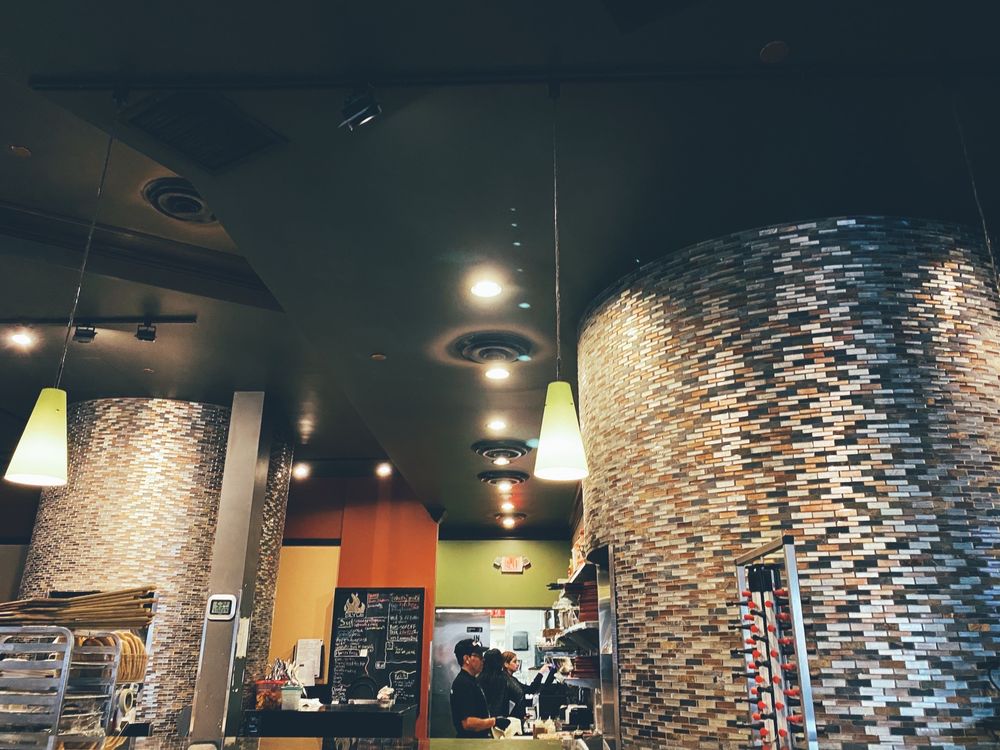 Slyce Coal Fired Pizza Company 254 Green Bay Rd, Highwood