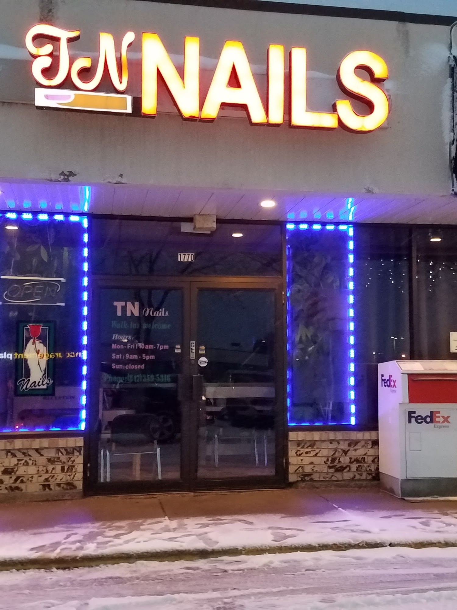 T N Nails