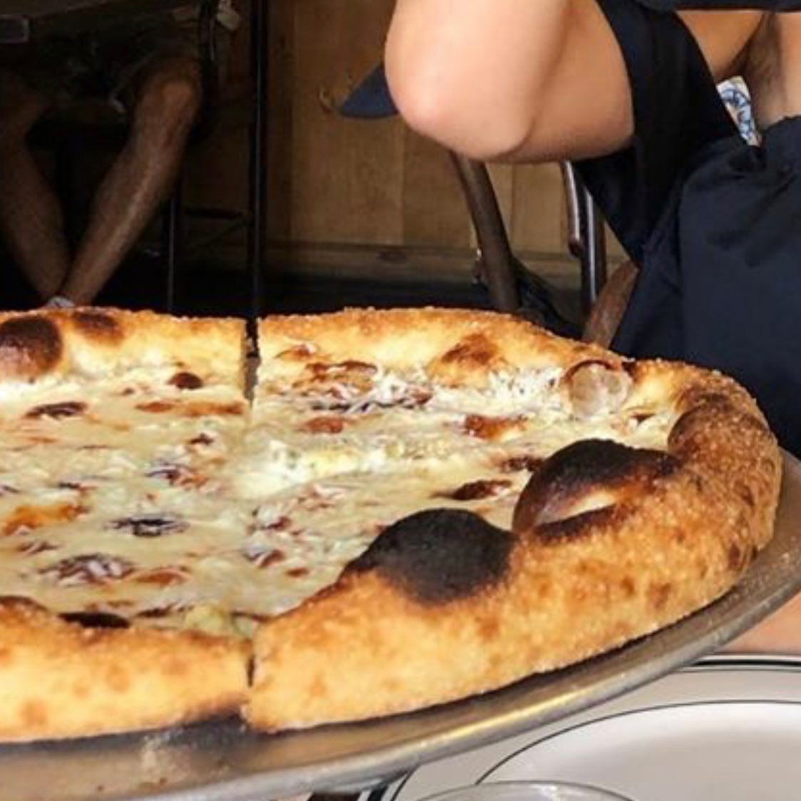 Burnt Pizza 2620 Sutton Rd, Hoffman Estates