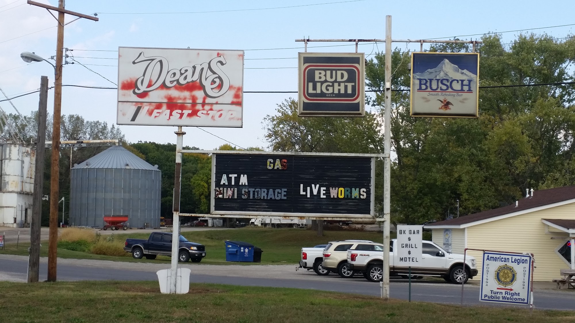 Dean's Convenience Store