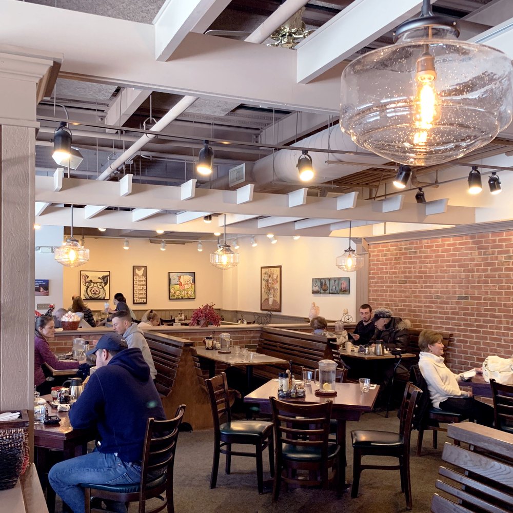 Egg Harbor Cafe 300 Village Green S Suite 100, Lincolnshire
