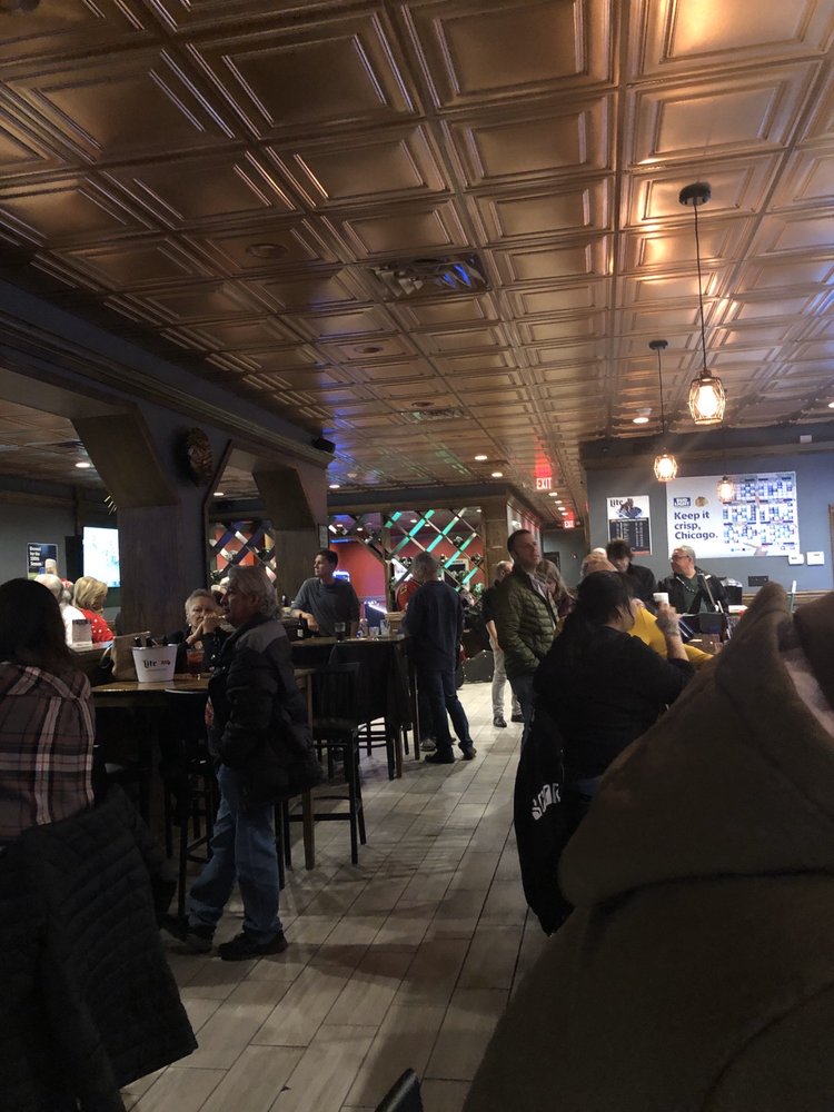 Lucky Bernie’s 408 N Lake St, Mundelein