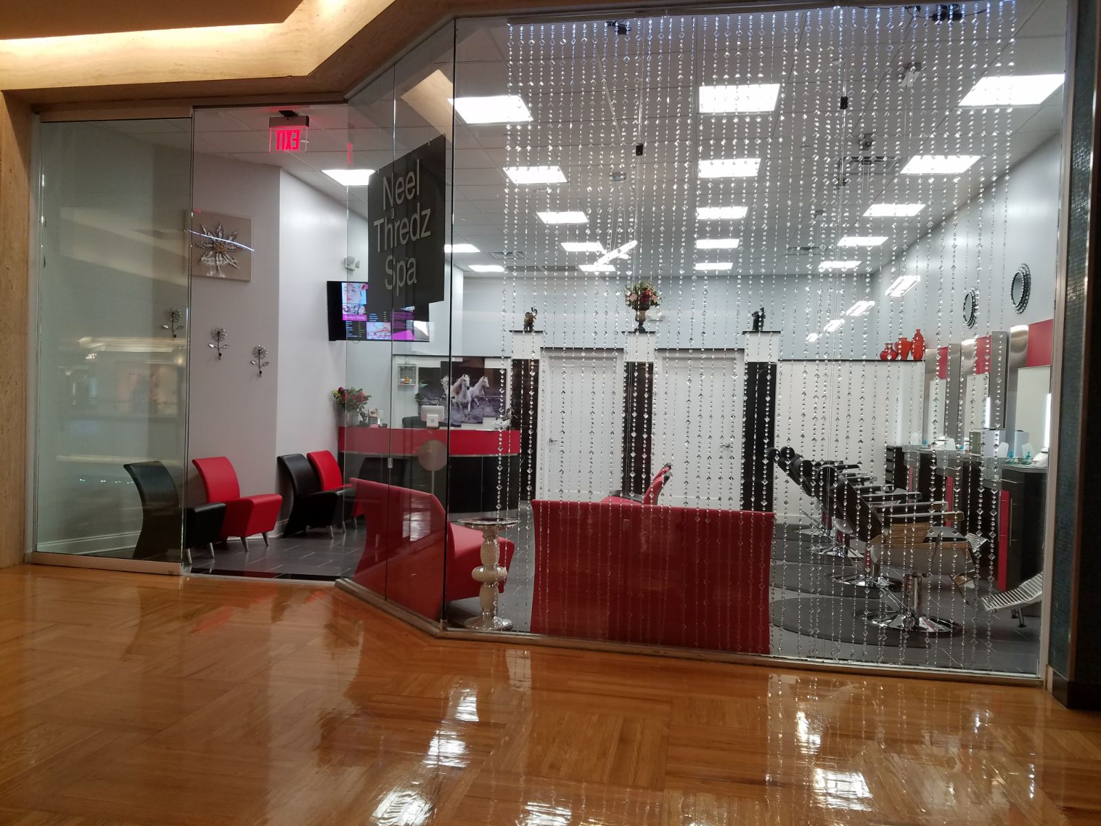 Neel Thredz Spa | Eyebrow Threading & Tinting | Beauty Salon in Northbrook