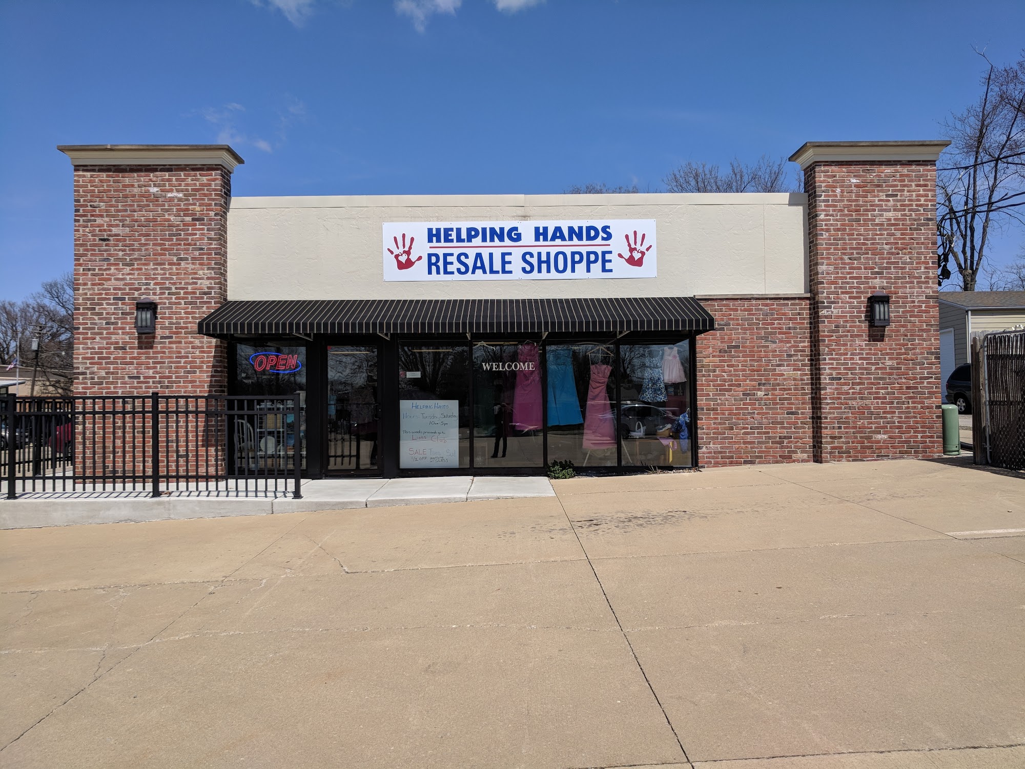Helping Hands Resale Shoppe (Peoria Heights)