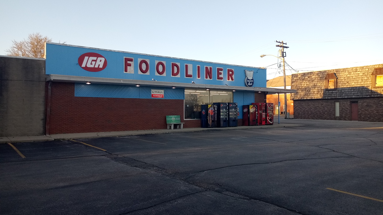 Roanoke IGA Foodliner