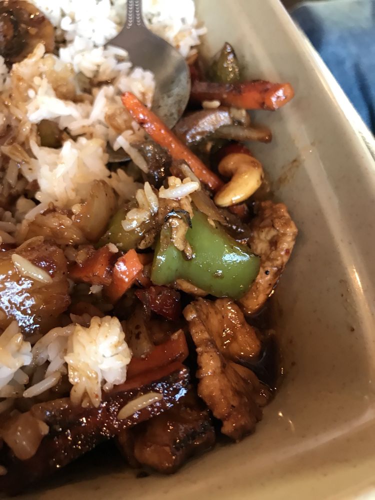 Thai Hut Restaurant 1441 Sandy Hollow Rd, Rockford