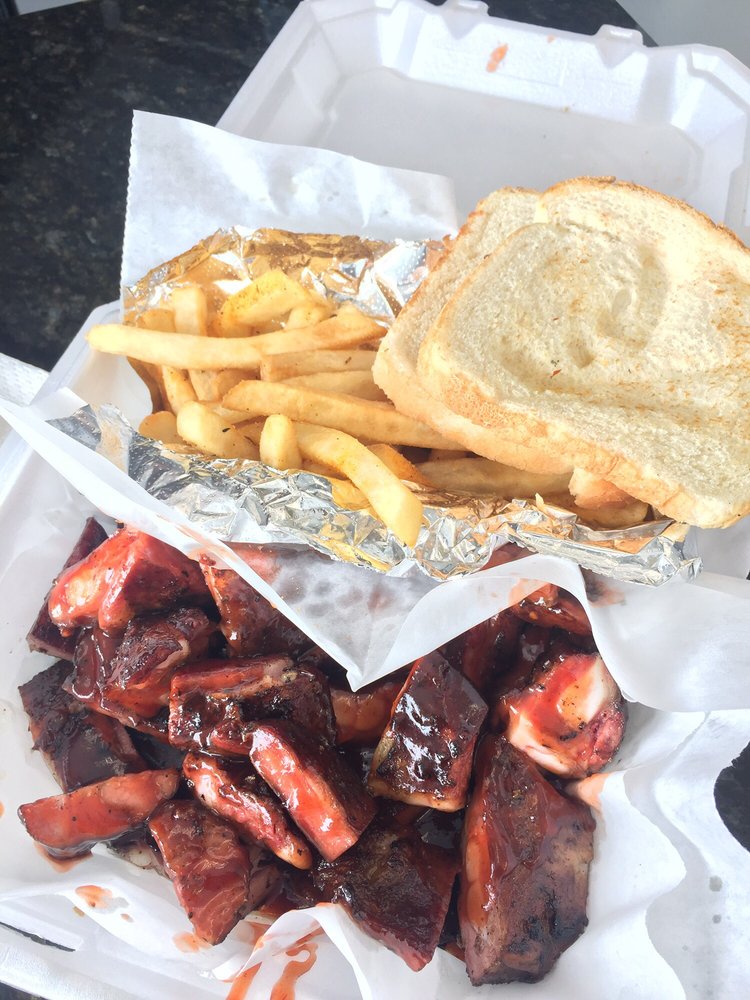 Gyros House 2525 Auburn St, Rockford