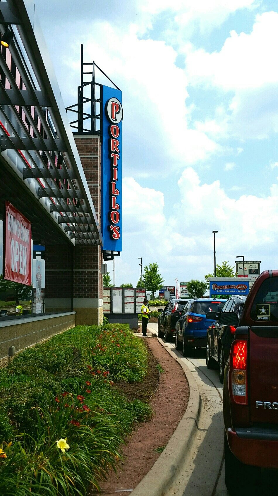 Portillo's Hot Dogs 6090 E State St, Rockford