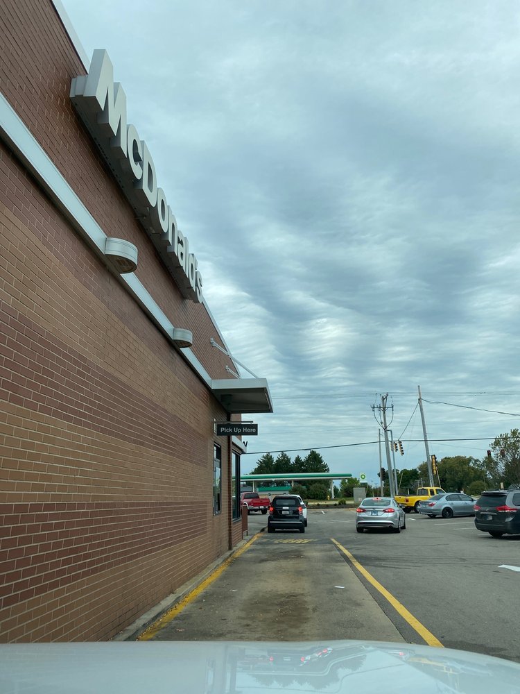 McDonald's 6995 E Riverside Blvd, Rockford