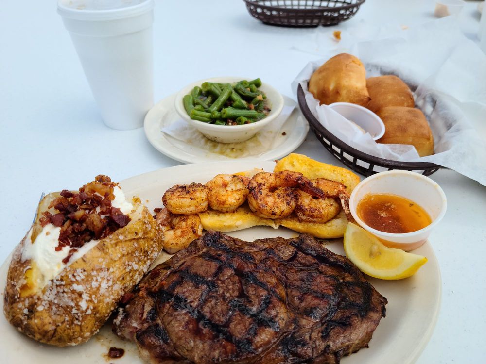 Texas Roadhouse 7240 Walton St, Rockford