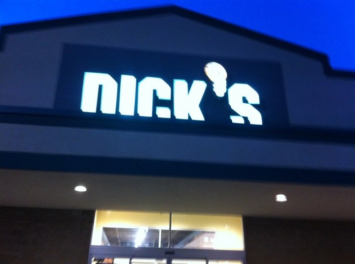 DICK'S Sporting Goods 6380 E State St, Rockford