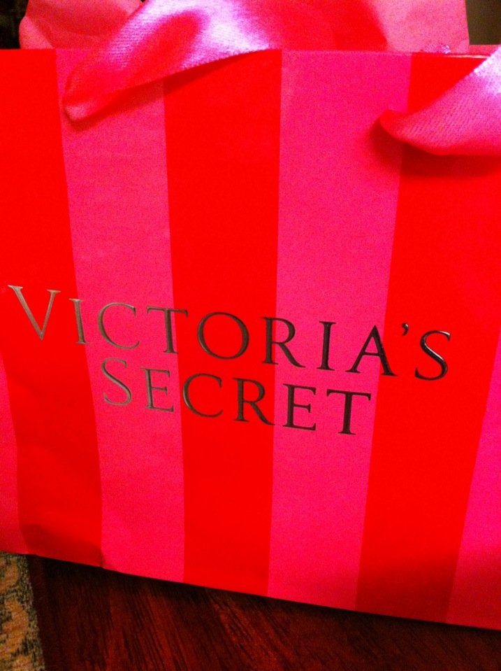 Victoria's Secret 7200 Harrison Ave E-8, Rockford