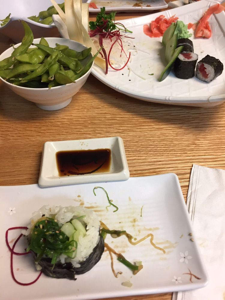 Happy Sushi 846 S Grand Ave E, Springfield