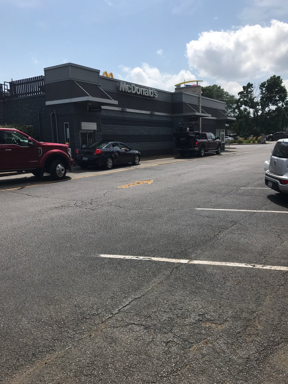 McDonald's 2100 N Dirksen Pkwy, Springfield