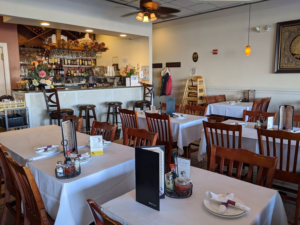 St. Charles, IL Restaurants Open for Takeout, Curbside Service and/or