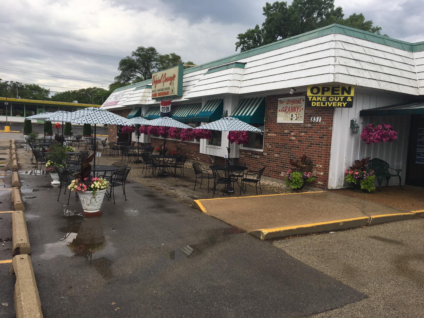 The Original Granny's 831 W Dundee Rd, Wheeling