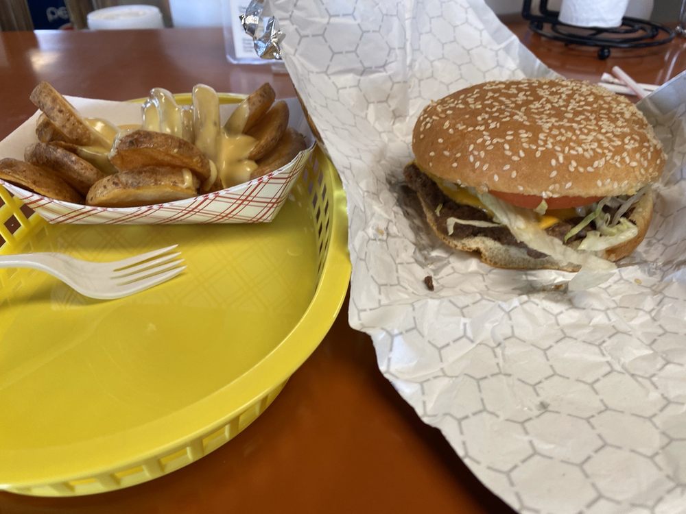 King Louie's Drive-In 315 S 6th St, Wood River