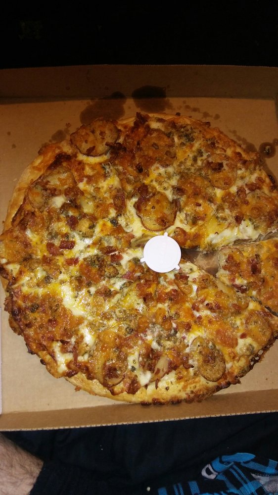 Aver's Pizza, South 317 E Winslow Rd, Bloomington