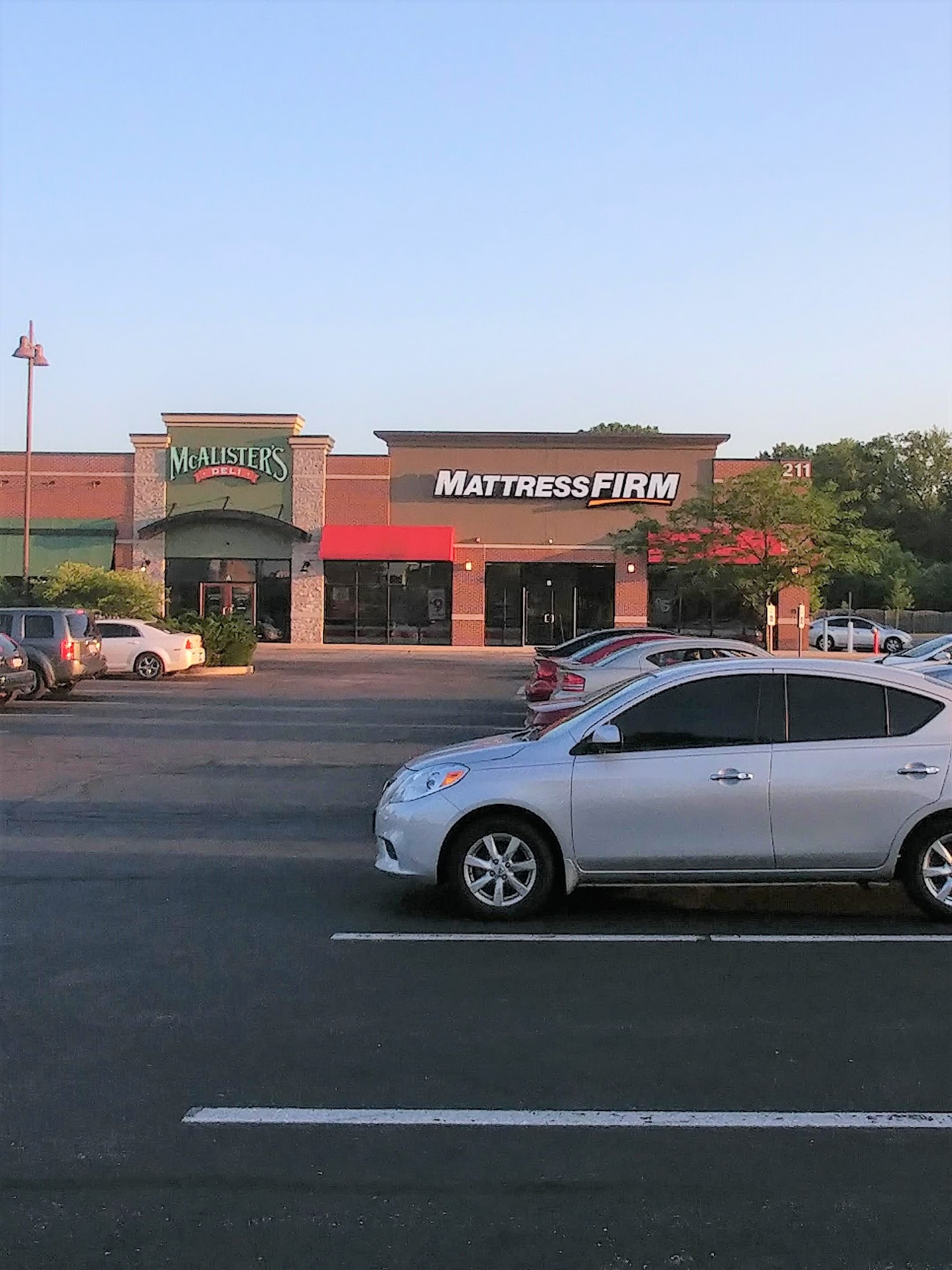 Mattress Firm Brownsburg