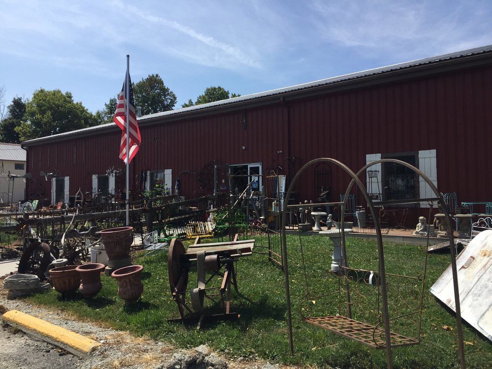 Upscale Junk & Antiques 23478 US-31, Cicero