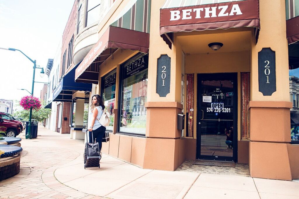 Bethza Professional Makeup Artist Studio
