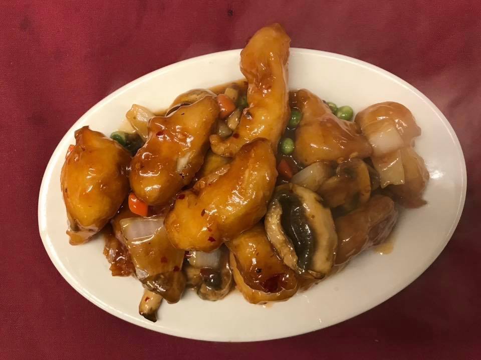 Yen Ching Chinese Restaurant 406 S Green River Rd, Evansville