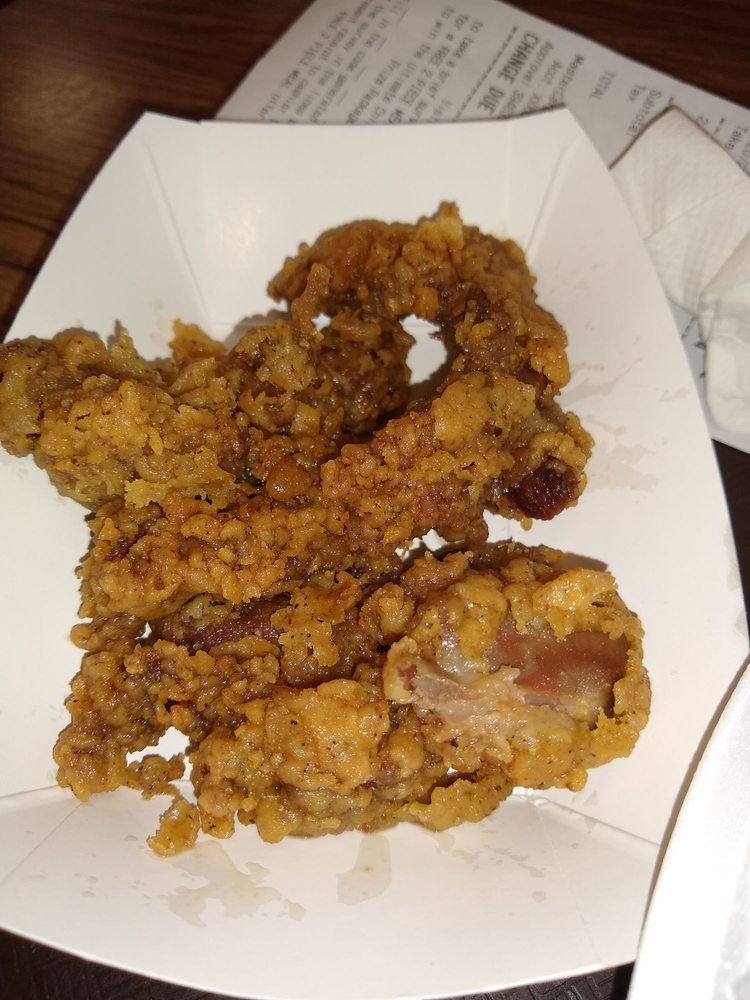 Lee's Famous Recipe Chicken 411 N St Joseph Ave, Evansville