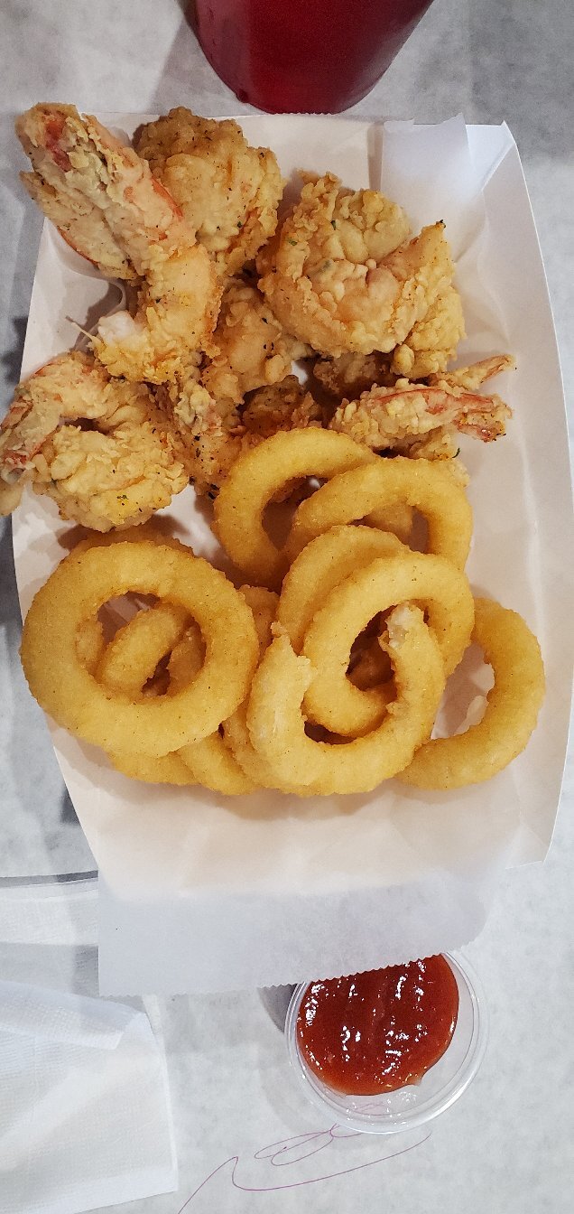 Juicy Seafood 865 N Green River Rd, Evansville