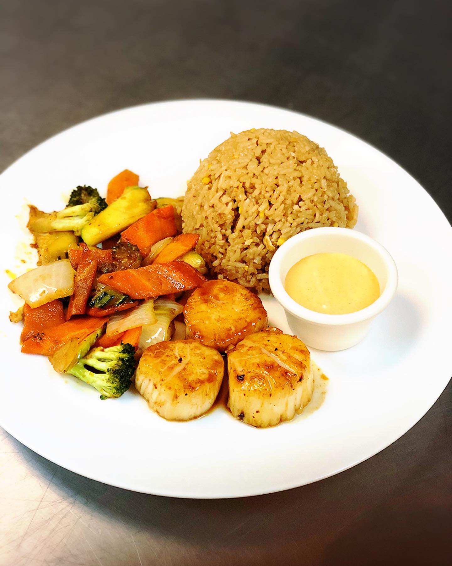 Nori Asian Fusion Cuisine 2882 E Dupont Rd, Fort Wayne