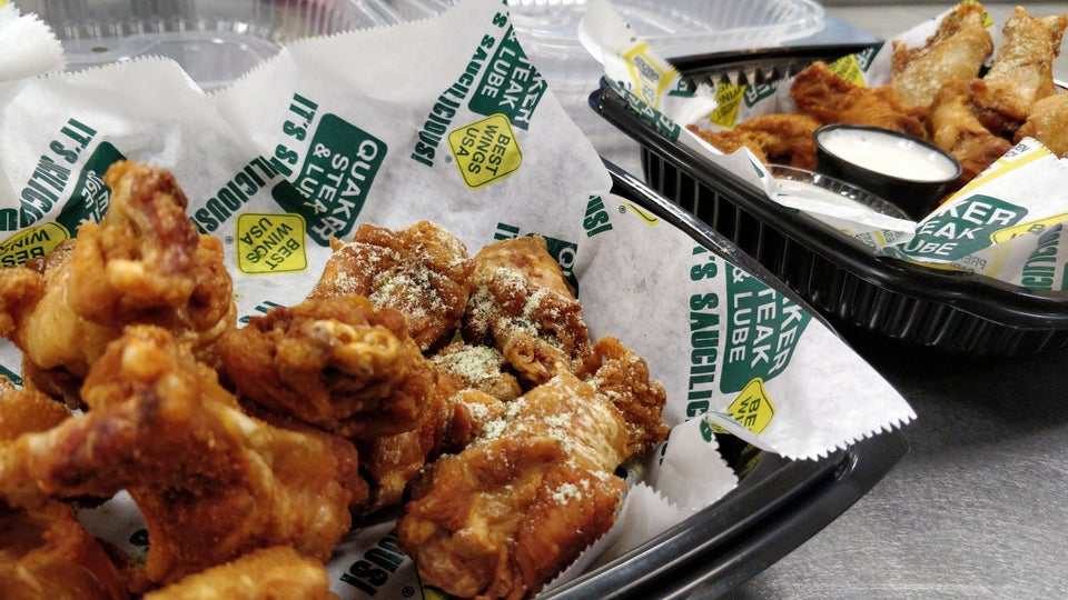 Quaker Steak & Lube 2510 Burr St, Gary