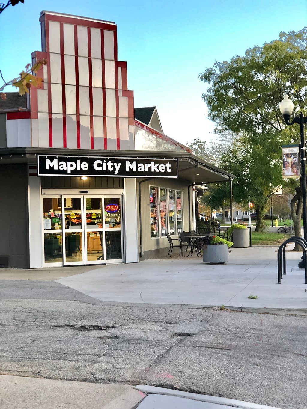 Maple City Market