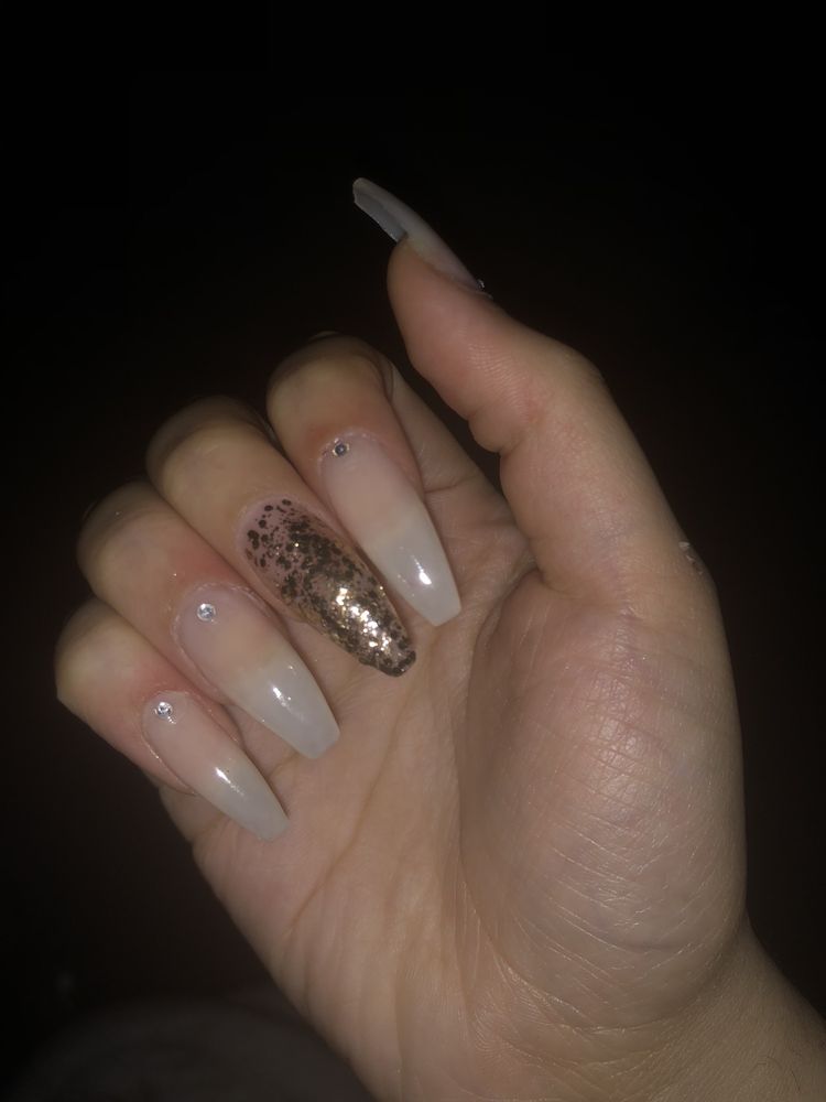 Happy Nails 3921 45th St, Highland